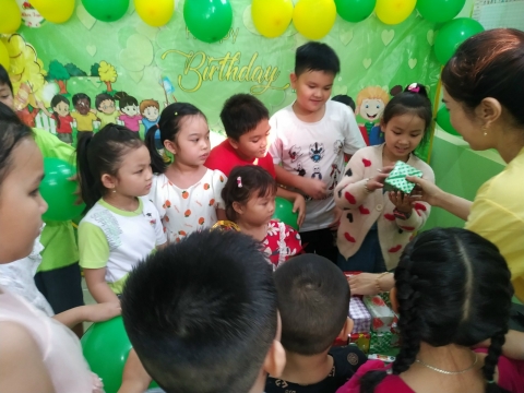 TỔ CHỨC SINH NHẬT TẠI SUPERBRAIN NHƠN TRẠCH