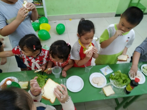 TỔ CHỨC SINH NHẬT TẠI SUPERBRAIN NHƠN TRẠCH