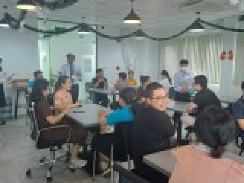 HÌNH ẢNH ĐÀO TẠO NĂNG LỰC TIẾNG ANH CHO CÁC CÔNG TY