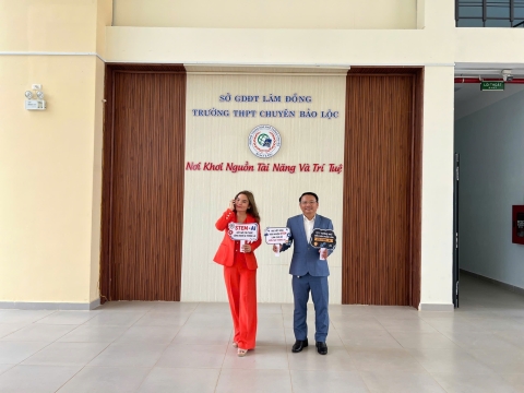 STEPPING STONES EDUCATION ĐỒNG HÀNH CÙNG THPT CHUYÊN BẢO LỘC CHÀO ĐÓN HỌC SINH VÀ PHHS KHỐI 10 NĂM HỌC 2026 - 2027
