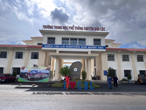 STEPPING STONES EDUCATION ĐỒNG HÀNH CÙNG THPT CHUYÊN BẢO LỘC CHÀO ĐÓN HỌC SINH VÀ PHHS KHỐI 10 NĂM HỌC 2026 - 2027