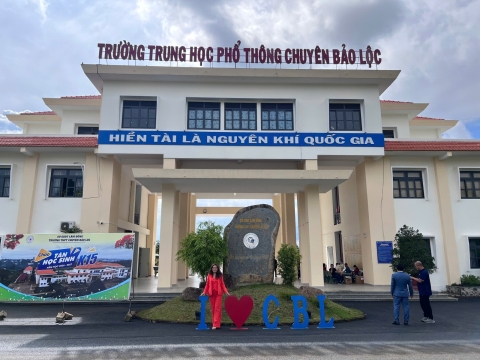 STEPPING STONES EDUCATION ĐỒNG HÀNH CÙNG THPT CHUYÊN BẢO LỘC CHÀO ĐÓN HỌC SINH VÀ PHHS KHỐI 10 NĂM HỌC 2026 - 2027