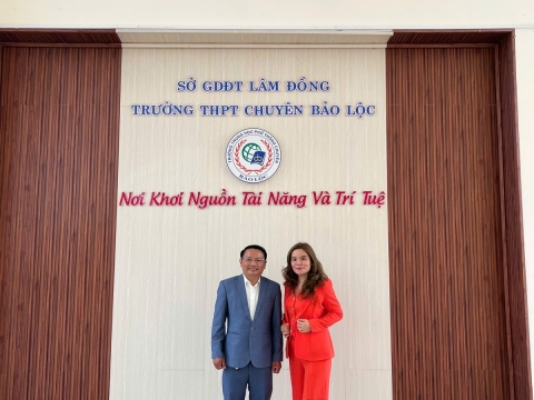 STEPPING STONES EDUCATION ĐỒNG HÀNH CÙNG THPT CHUYÊN BẢO LỘC CHÀO ĐÓN HỌC SINH VÀ PHHS KHỐI 10 NĂM HỌC 2026 - 2027