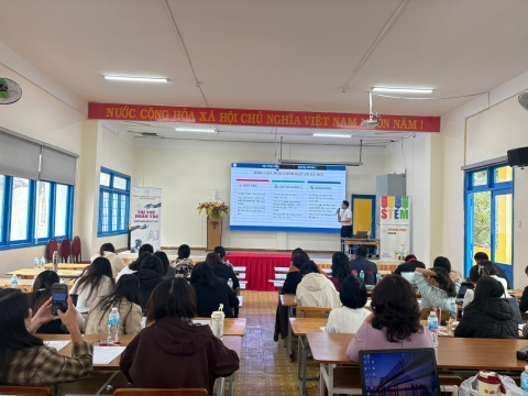 STEPPING STONES EDUCATION Tập huấn về giáo dục STEM và Trí tuệ nhân tạo cho trường tiểu học Nguyễn Trãi - Đà Lạt ngày 12/08/2026