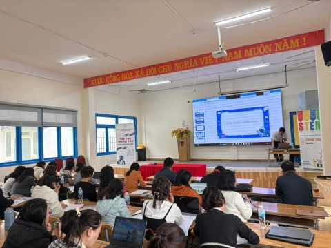 STEPPING STONES EDUCATION Tập huấn về giáo dục STEM và Trí tuệ nhân tạo cho trường tiểu học Nguyễn Trãi - Đà Lạt ngày 12/08/2026