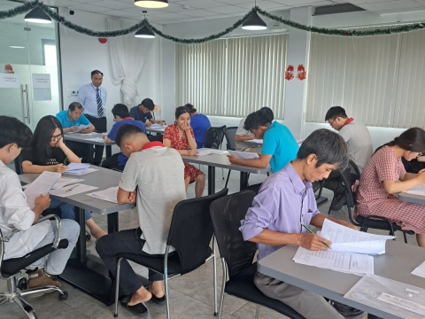 HÌNH ẢNH ĐÀO TẠO NĂNG LỰC TIẾNG ANH CHO CÁC CÔNG TY
