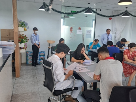 HÌNH ẢNH ĐÀO TẠO NĂNG LỰC TIẾNG ANH CHO CÁC CÔNG TY