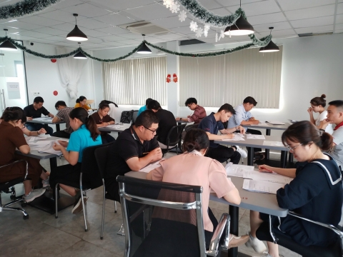 HÌNH ẢNH ĐÀO TẠO NĂNG LỰC TIẾNG ANH CHO CÁC CÔNG TY