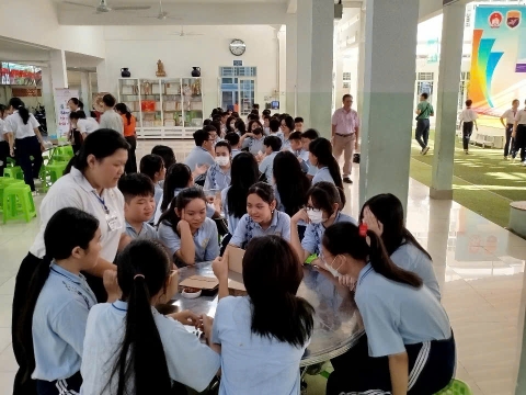 NGÀY HỘI TRẢI NGHIỆM STEM THCS LẠC HỒNG 08 - 05 - 2025 
