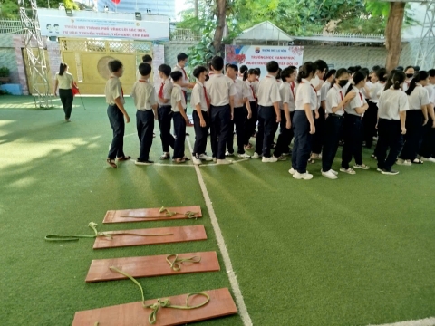 NGÀY HỘI TRẢI NGHIỆM STEM THCS LẠC HỒNG 08 - 05 - 2025 