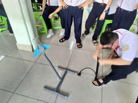 NGÀY HỘI TRẢI NGHIỆM STEM THCS LẠC HỒNG 08 - 05 - 2025 