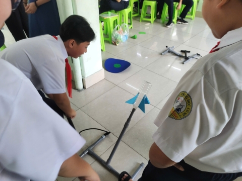 NGÀY HỘI TRẢI NGHIỆM STEM THCS LẠC HỒNG 08 - 05 - 2025 