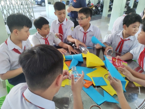NGÀY HỘI TRẢI NGHIỆM STEM THCS LẠC HỒNG 08 - 05 - 2025 