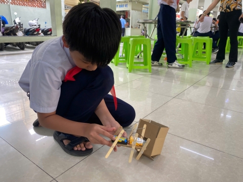 NGÀY HỘI TRẢI NGHIỆM STEM THCS LẠC HỒNG 08 - 05 - 2025 