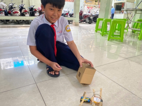 NGÀY HỘI TRẢI NGHIỆM STEM THCS LẠC HỒNG 08 - 05 - 2025 