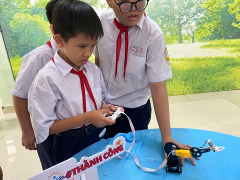 NGÀY HỘI TRẢI NGHIỆM STEM THCS LẠC HỒNG 08 - 05 - 2025 