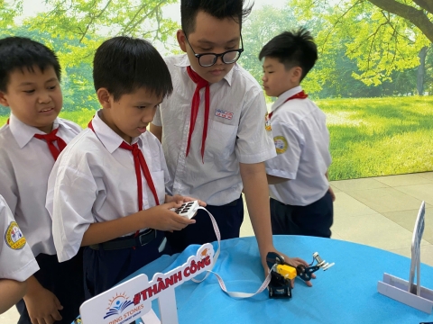 NGÀY HỘI TRẢI NGHIỆM STEM THCS LẠC HỒNG 08 - 05 - 2025 