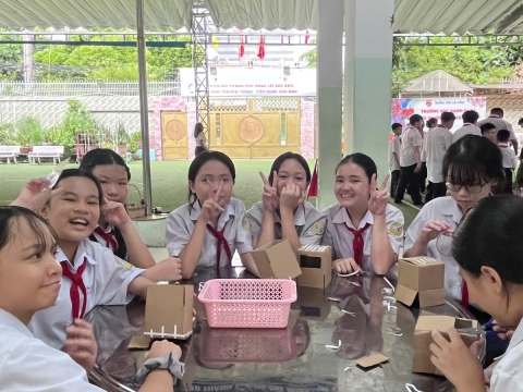 NGÀY HỘI TRẢI NGHIỆM STEM THCS LẠC HỒNG 08 - 05 - 2025 