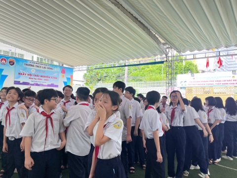 NGÀY HỘI TRẢI NGHIỆM STEM THCS LẠC HỒNG 08 - 05 - 2025 