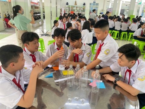 NGÀY HỘI TRẢI NGHIỆM STEM THCS LẠC HỒNG 08 - 05 - 2025 
