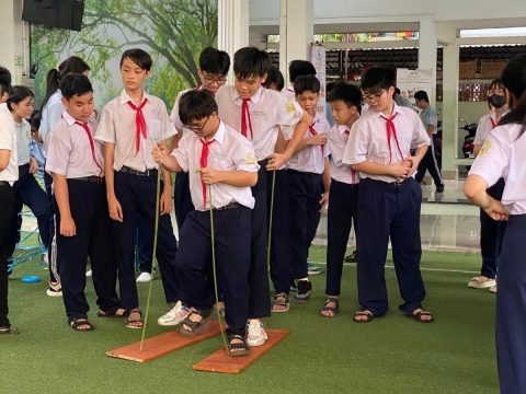 NGÀY HỘI TRẢI NGHIỆM STEM THCS LẠC HỒNG 08 - 05 - 2025 