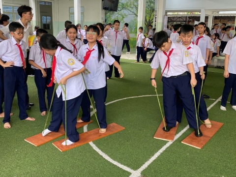 NGÀY HỘI TRẢI NGHIỆM STEM THCS LẠC HỒNG 08 - 05 - 2025 