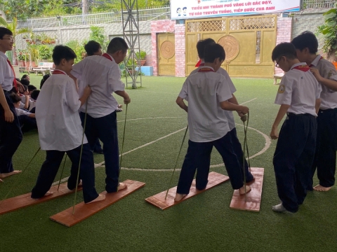 NGÀY HỘI TRẢI NGHIỆM STEM THCS LẠC HỒNG 08 - 05 - 2025 