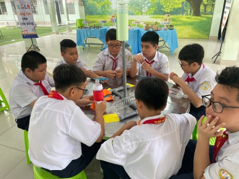 NGÀY HỘI TRẢI NGHIỆM STEM THCS LẠC HỒNG 08 - 05 - 2025 