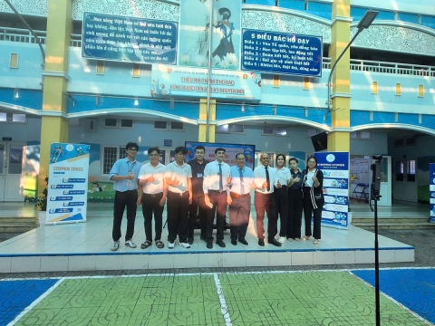 NGÀY HỘI VUI HỌC TIẾNG ANH - TH HÀN HẢI NGUYÊN