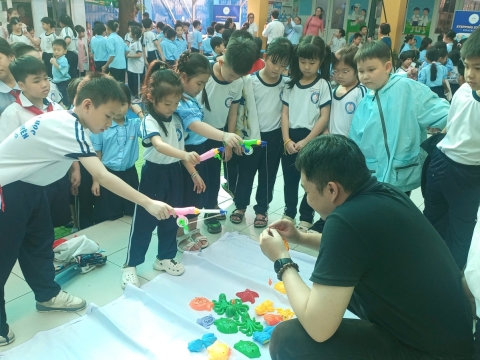 NGÀY HỘI VUI HỌC TIẾNG ANH - TH HÀN HẢI NGUYÊN