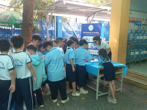 NGÀY HỘI VUI HỌC TIẾNG ANH - TH HÀN HẢI NGUYÊN