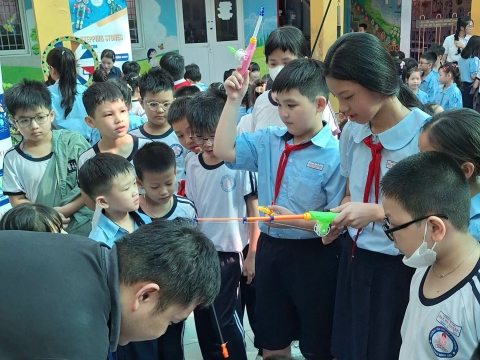 NGÀY HỘI VUI HỌC TIẾNG ANH - TH HÀN HẢI NGUYÊN