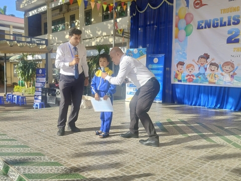 ENGLISH FESTIVAL 2026 - TRƯỜNG TIỂU HỌC LÊ VĂN TÁM