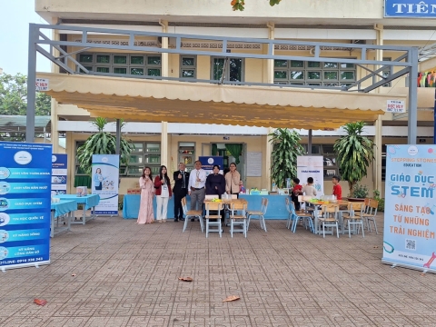 NGÀY HỘI XUÂN TRƯỜNG LÊ VĂN TÁM