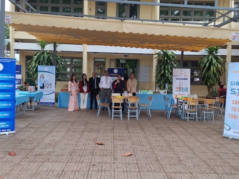 NGÀY HỘI XUÂN TRƯỜNG LÊ VĂN TÁM