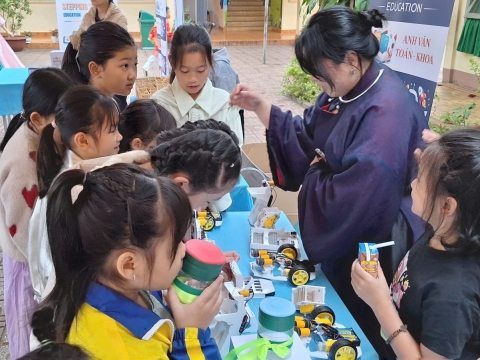 NGÀY HỘI XUÂN TRƯỜNG LÊ VĂN TÁM