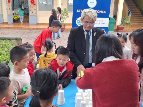 NGÀY HỘI XUÂN TRƯỜNG LÊ VĂN TÁM