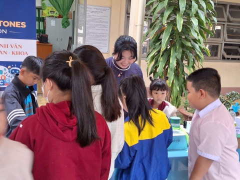 NGÀY HỘI XUÂN TRƯỜNG LÊ VĂN TÁM