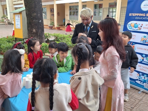 NGÀY HỘI XUÂN TRƯỜNG LÊ VĂN TÁM