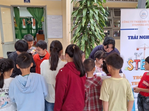 NGÀY HỘI XUÂN TRƯỜNG LÊ VĂN TÁM