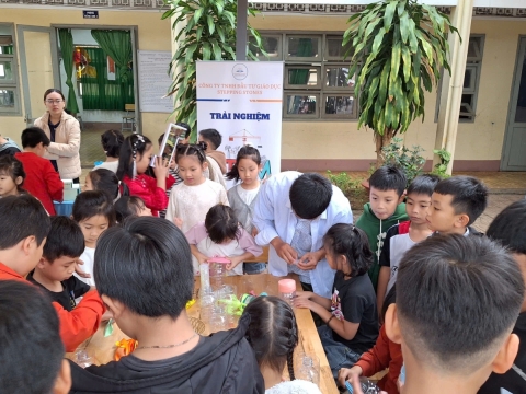 NGÀY HỘI XUÂN TRƯỜNG LÊ VĂN TÁM