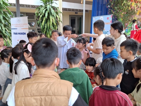 NGÀY HỘI XUÂN TRƯỜNG LÊ VĂN TÁM