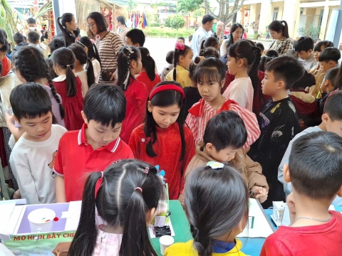 NGÀY HỘI XUÂN TRƯỜNG LÊ VĂN TÁM