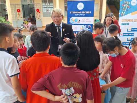 NGÀY HỘI XUÂN TRƯỜNG LÊ VĂN TÁM