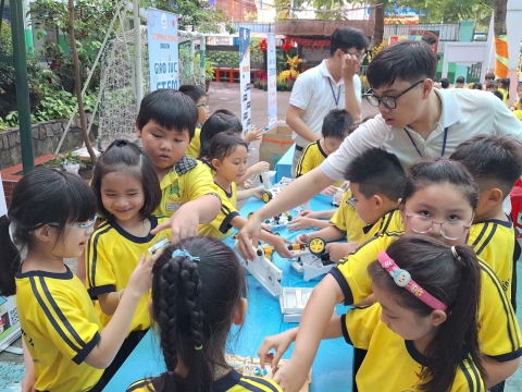 NGÀY HỘI XUÂN TIÊU HỌC TRƯNG TRẮC