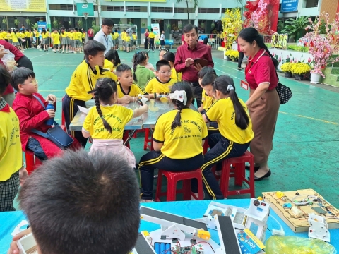 NGÀY HỘI XUÂN TIÊU HỌC TRƯNG TRẮC