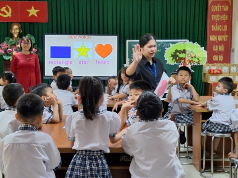 OPEN HOUSE THOẠI NGỌC HẦU