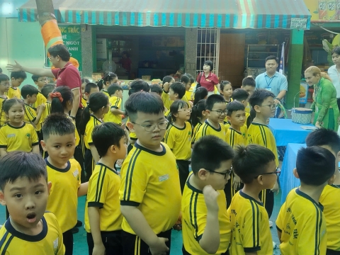 EVENT ENGLISH TRƯNG TRẮC