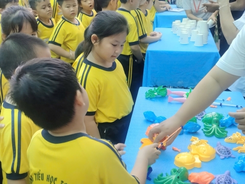 EVENT ENGLISH TRƯNG TRẮC