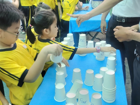 EVENT ENGLISH TRƯNG TRẮC